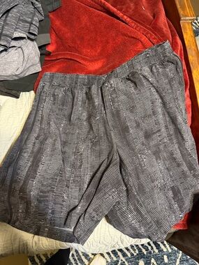 lululemon athletica Men's printed Pacebreaker Shorts